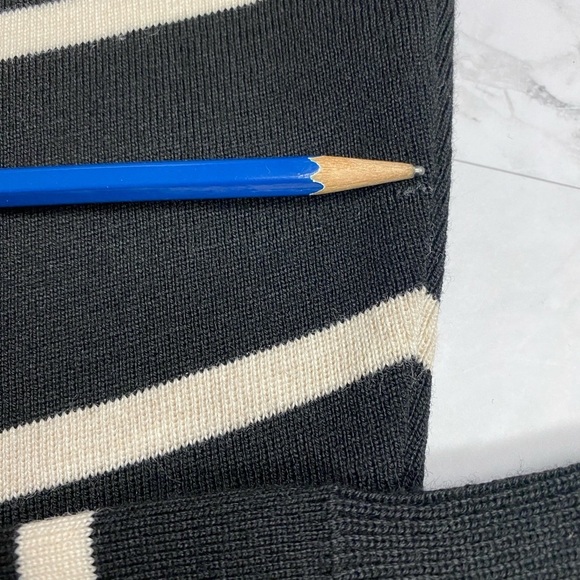 De Blasio Crewneck Sweater Good Used Condition - Picture 8 of 8